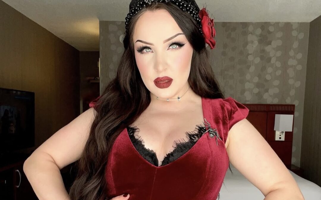 Baylee Madison (Host)